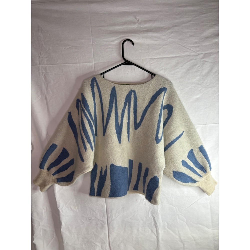 Abstract Blue Stripe Knit Sweater Batwing Sleeve Cream